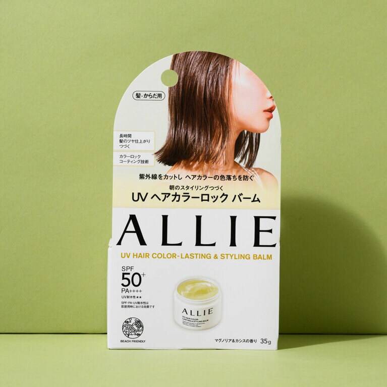 パッケージ写真のようなセミウェットな質感が続く。