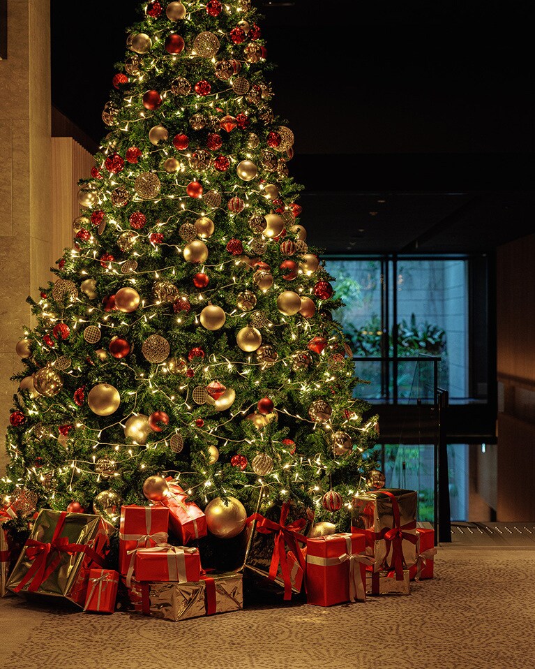 地下1階のクリスマスツリー。