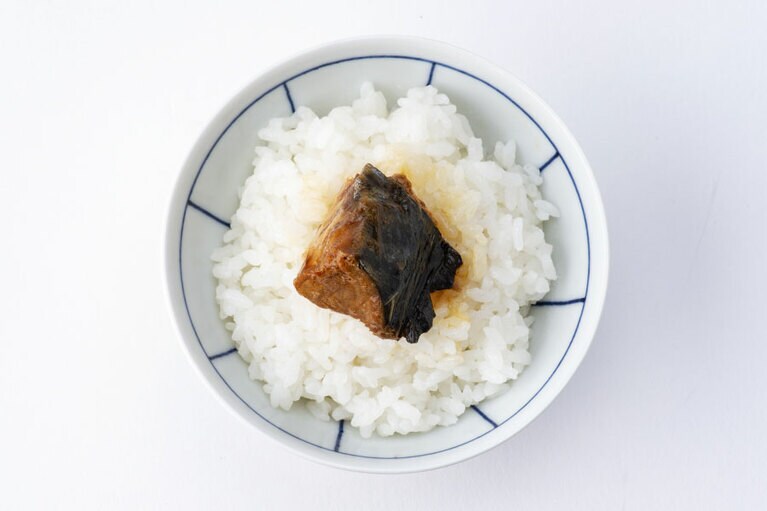 「鯖味付缶詰 (本醸造醤油仕立て)」
