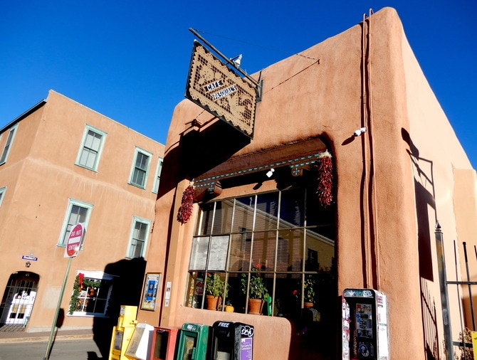 80年代 ビンテージ アメリカ サンタフェ サボテン メキシカン パブミラー アート＆カルチャーが溢れる【アメリカ西部の旅②】日干しレンガの家と