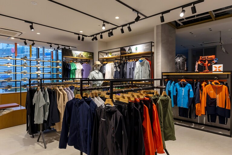 “日本一楽しい街”博多に誕生した日本一楽しいアウトドアストア「マムート 福岡天神」