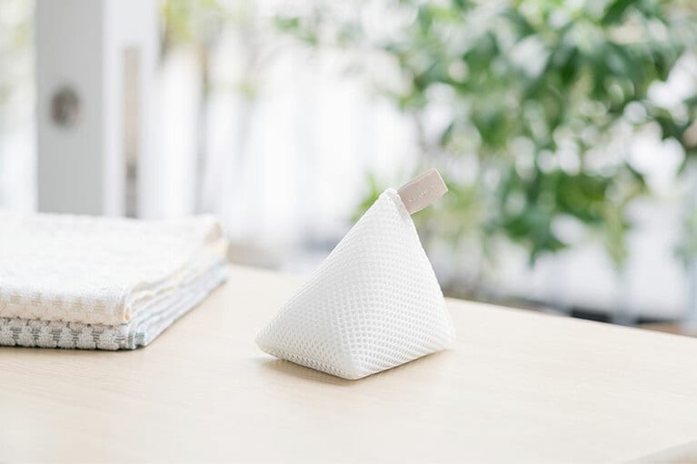 AST 洗たく三角マグちゃん 2,400円。