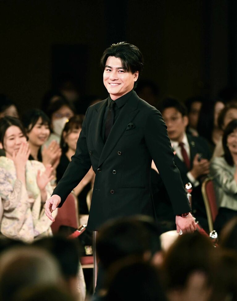 第48回日本アカデミー賞の授賞式での森本慎太郎　©時事通信社