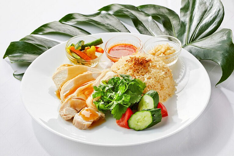 「シンガポール・チキンライス」4,200円。