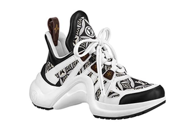 「LVアークライト・ライン スニーカー」134,000円