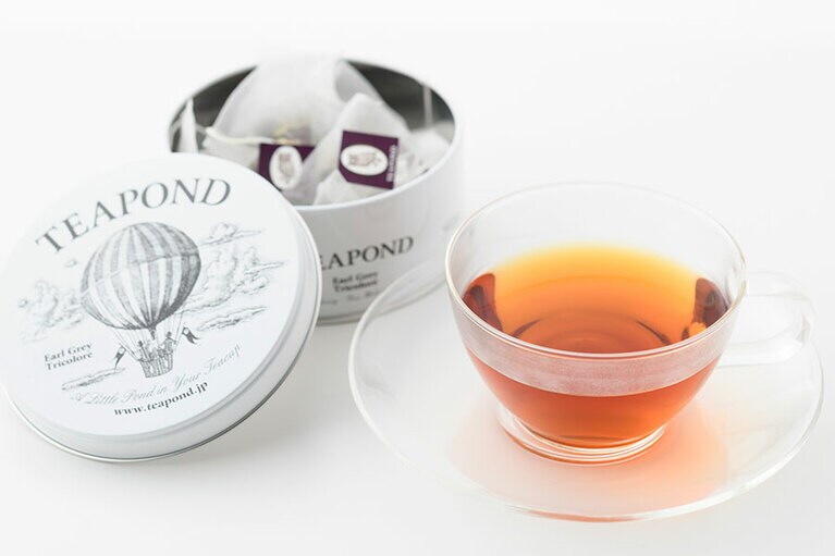 アールグレイトリコロール バルーン缶 1,500円(2.5g×10個入り)／TEAPOND