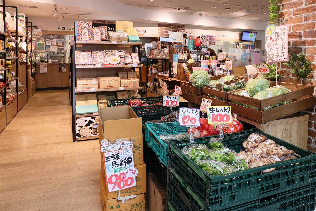 リンガー食堂は店内で野菜も販売！