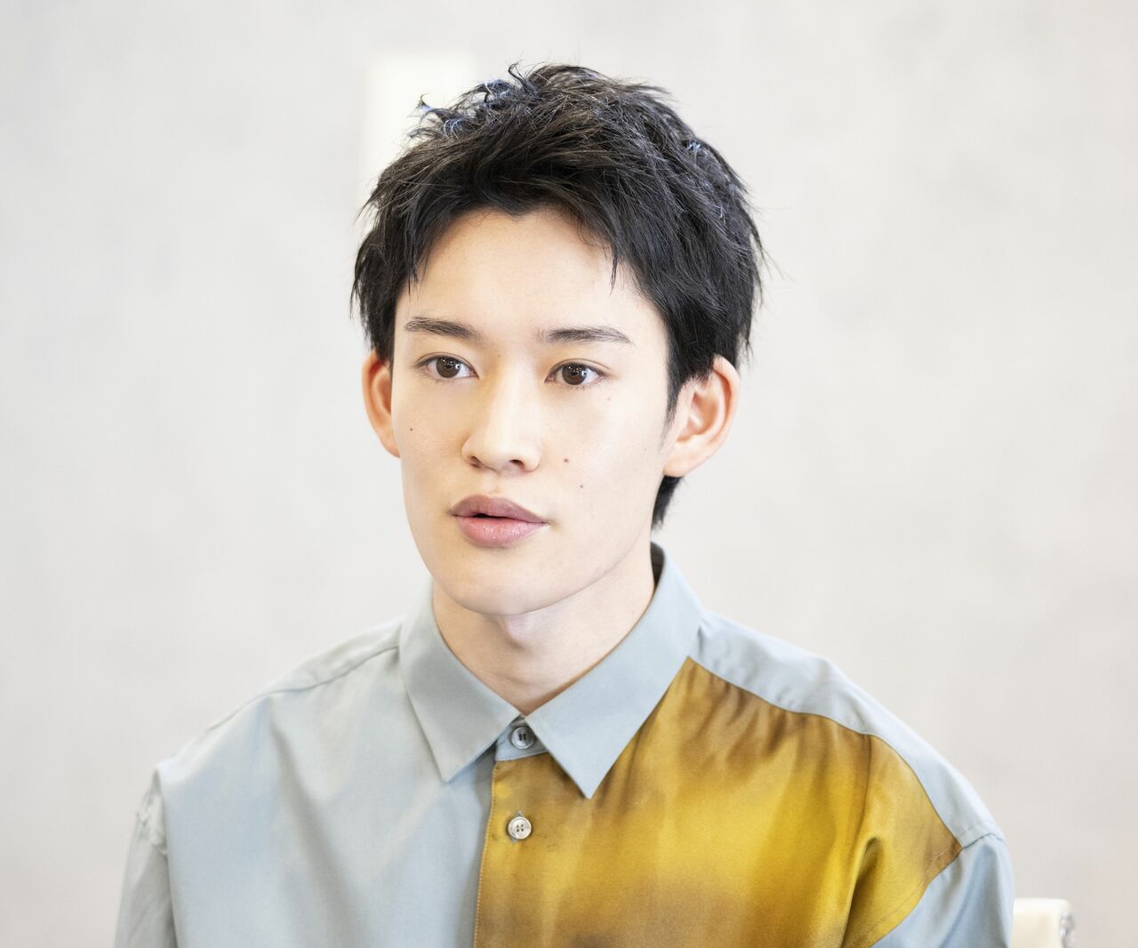 撮影・文藝春秋写真部 スタイリスト：西村咲喜 ヘアメイク：髙橋幸一（Nestation）