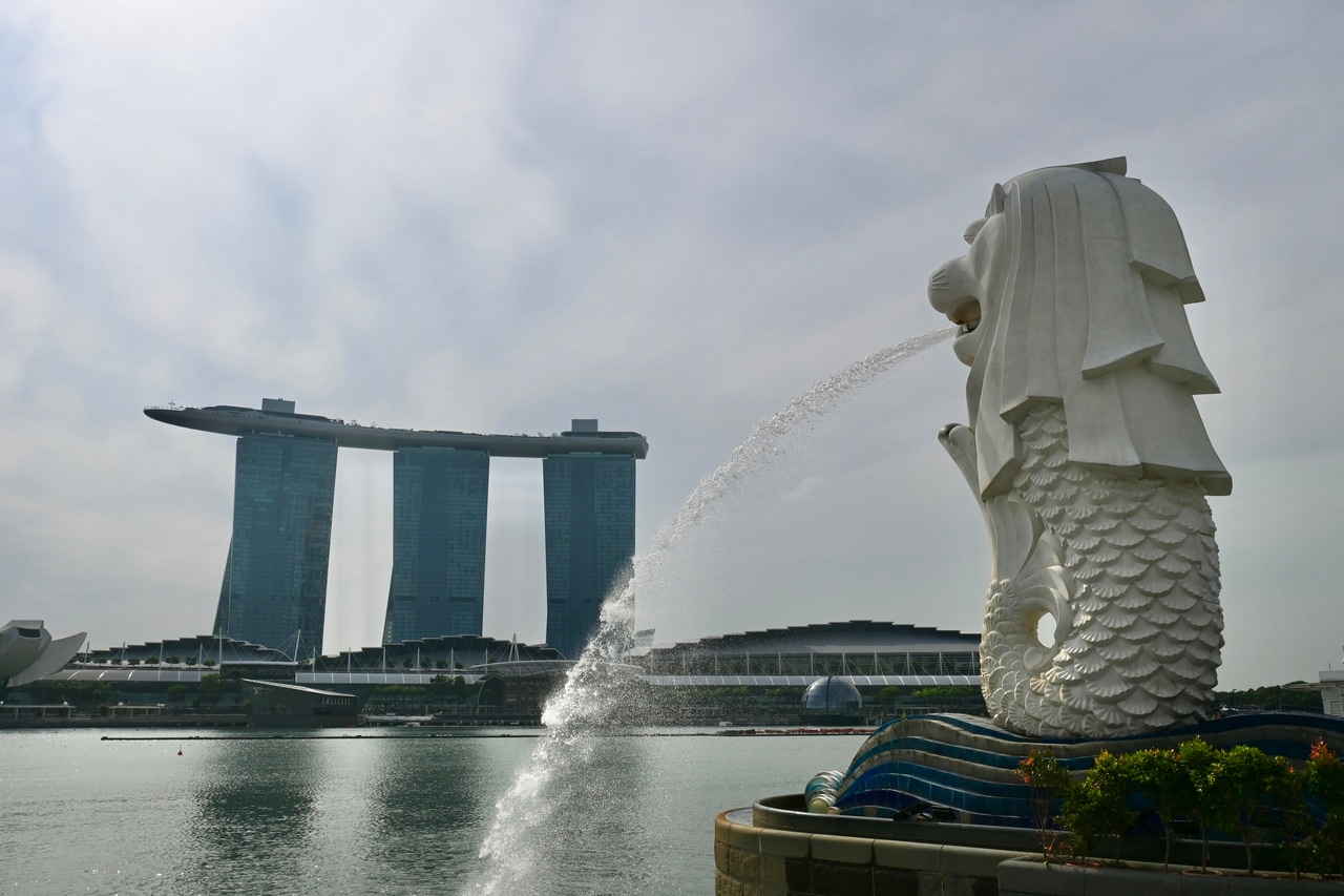 シンガポールと言えばお馴染みのマーライオン。