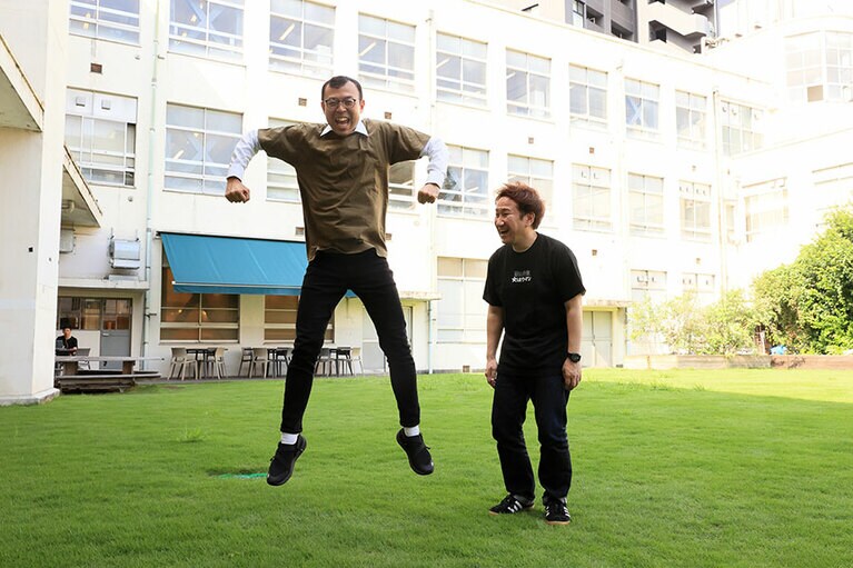 ジョイマンのネタをパラパラ写真で。