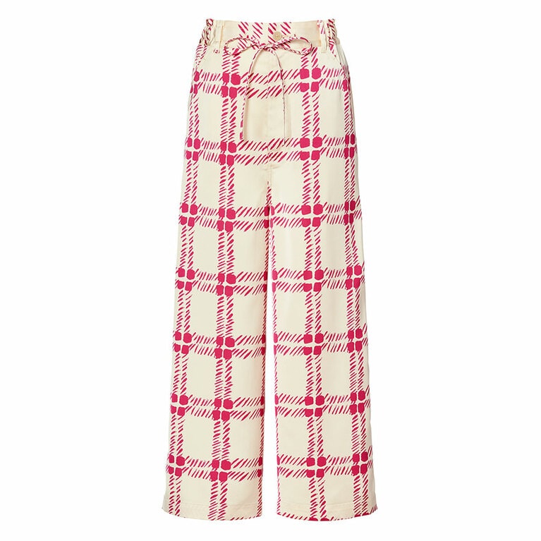 ドレープイージーワイドストレートパンツ 各3,990円。