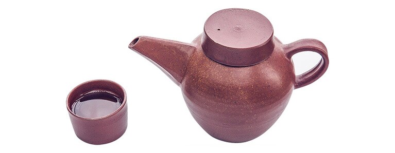 茶器は全国から厳選されたもの。