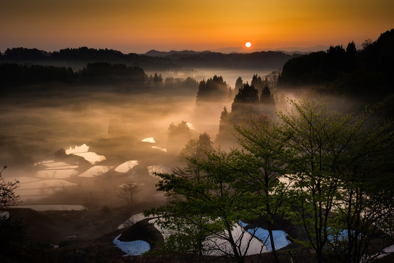 「穏やかな夜明け」　根岸桂子 2023年4月20日、十日町市星峠