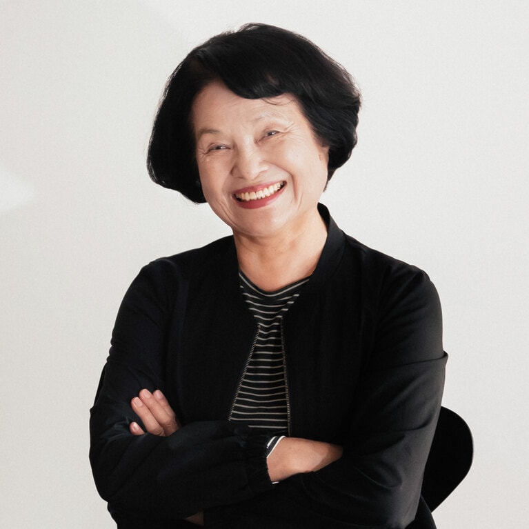 イ・オクソンさん。