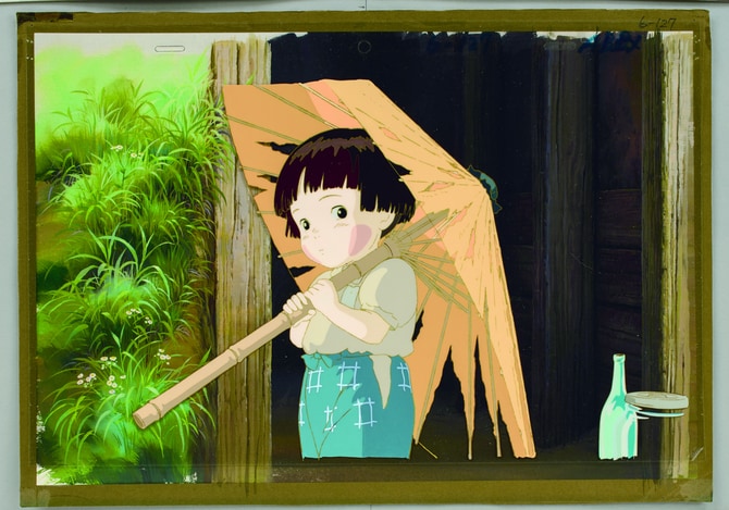 『火垂るの墓』の節子。貴重なセル画と背景画が多数展示されている。