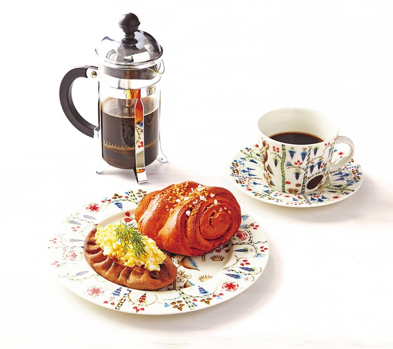 「フィンランド コンボ」2,420円。シナモンロール、カレリアパイ、スペシャリティーコーヒーのセット。