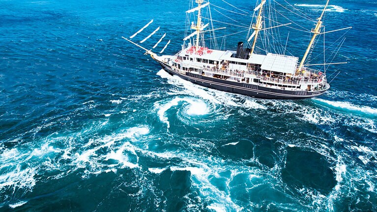 【兵庫県】鳴門の渦潮。