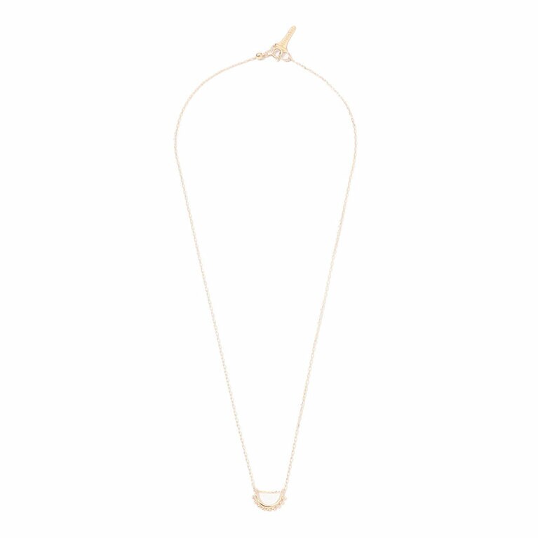 CAVIAR NECKLACE 69,300円／HIROTAKA