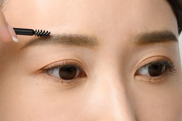 スクリューブラシで全体をぼかす。