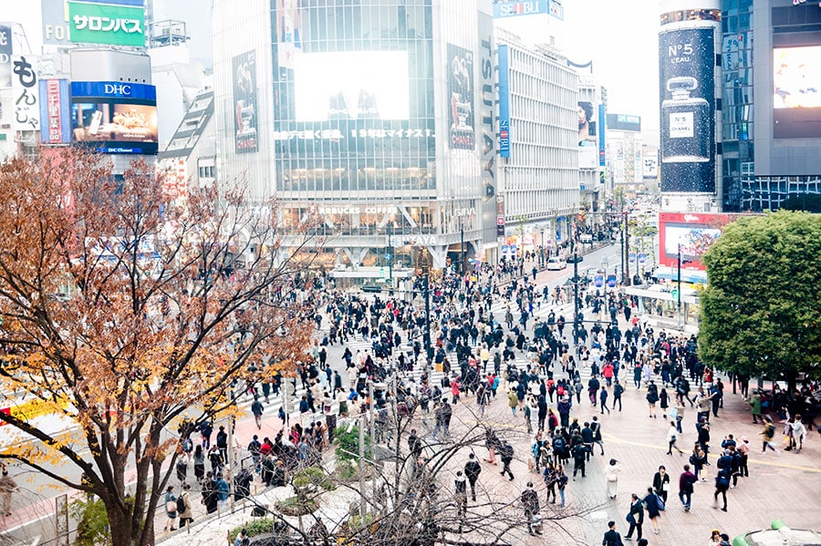 信号が変われば一斉に歩き出す渋谷ジャンクション。