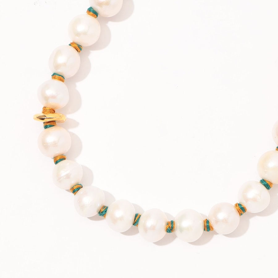 PACIFICA PEARL NECKLACE 59,400円／LIZZIE FORTUNATO