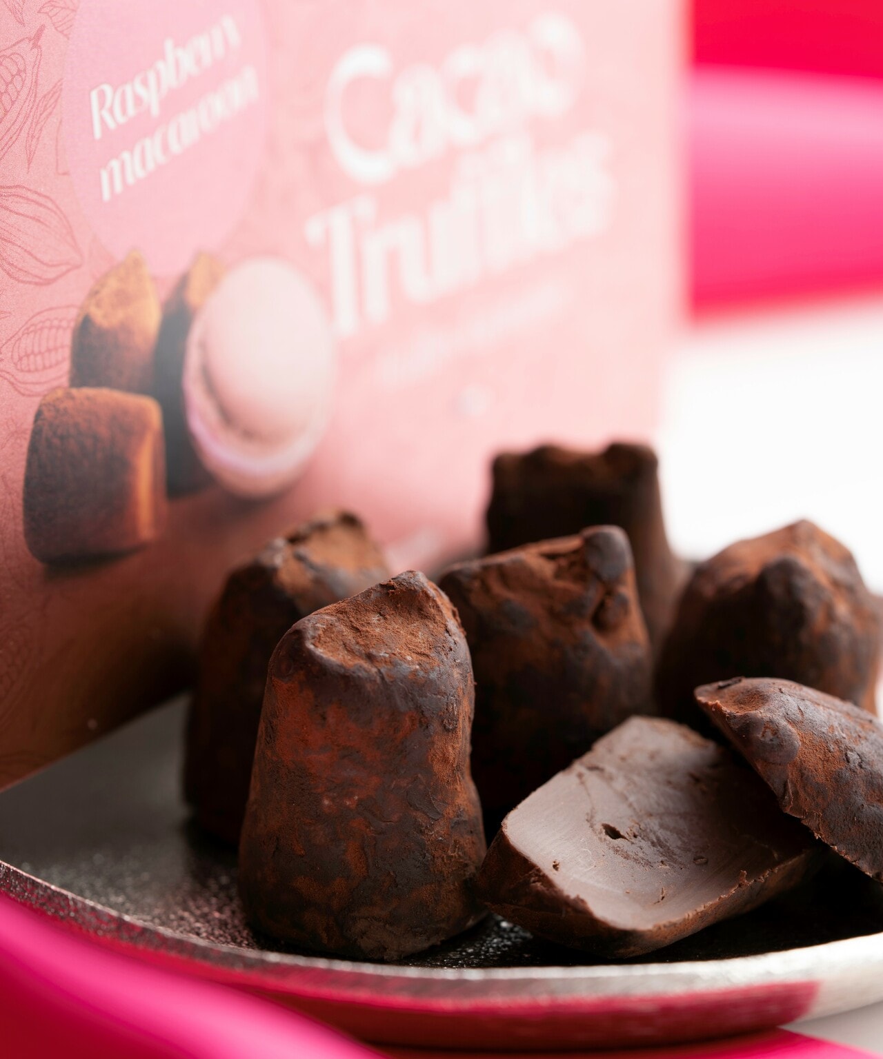 マテス ファンタジートリュフ ラズベリーフレーバーマカロン 170g、971円。