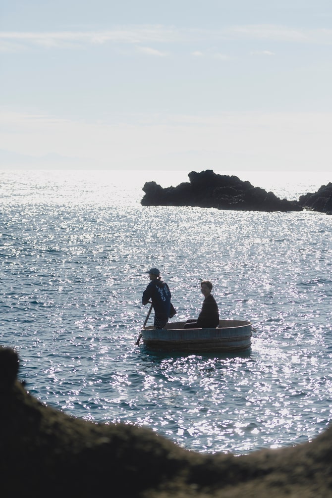 水光が美しくきらめく。自然豊かな佐渡ならではの光景だ。