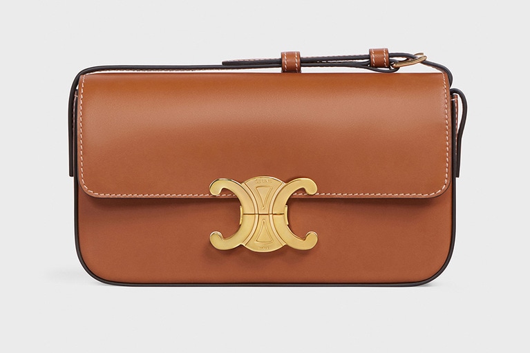 トリオンフ ナチュラルカーフスキン ショルダー W20×H10×D4cm 240,000円。