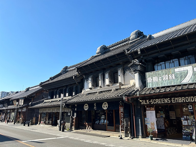 川越の「蔵造りの町並み」。