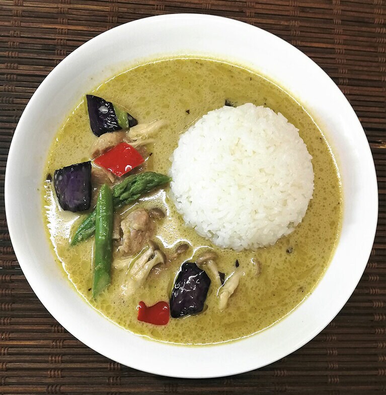 asian ethnic 弦や「清水森ナンバ グリーンカレー手作りセット」1,112円(4食分／ペースト75g、ココナッツミルク400g)／青森県