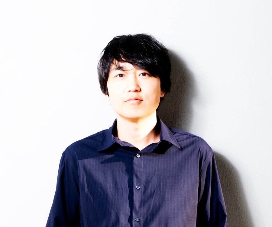 武田双雲(たけだ・そううん):1975年熊本生まれ。東京理科大学卒業後、NTTに就職。約3年後に書道家として独立。NHK大河ドラマ「天地人」や成田空港「迎」、サントリーマスターズドリーム「夢」など、数々の題字を手掛ける。現代アーティストとして創作活動中。2019年アートチューリッヒ、2021~2023年ボルタ・バーゼルに出展。日本橋三越本店、伊勢丹新宿店をはじめとする三越伊勢丹グループや、GINZA SIX、大丸松坂屋グループ各店舗等にて個展を開催し、盛況を博す。