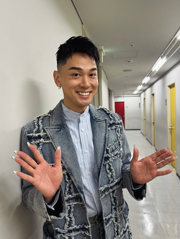 『ボーイフレンド』シーズン2のMCとして出演したドリアン・ロロブリジーダさん（「MASAKI / DURIAN Lollobrigida」公式インスタグラムより）。