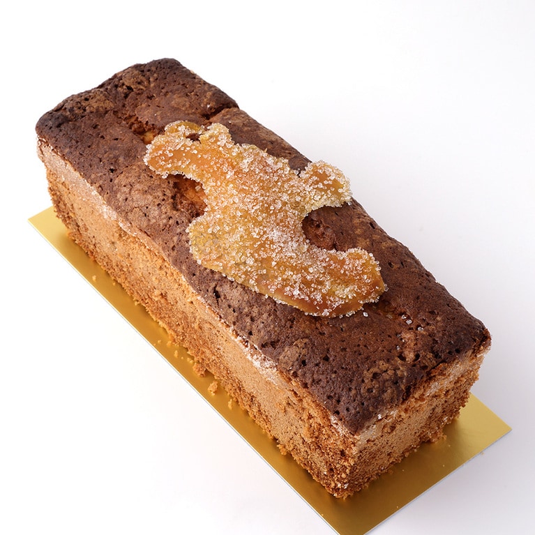 ケーク・オー・ジャンジャンブル 2,500円。ピリッと辛みのあるショウガのコンフィを混ぜ込んだ、ほろりとした食感のパウンドケーキ。