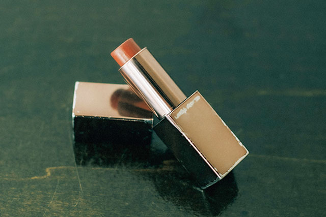 ルージュ エッセンシャル シルキー クリーム リップスティック 05／ローラ メルシエ