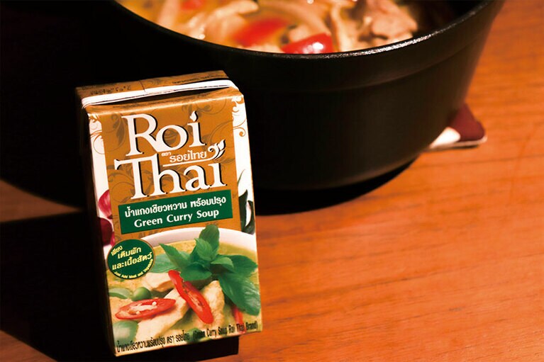 「ロイタイ　グリーンカレー」250ml 198円