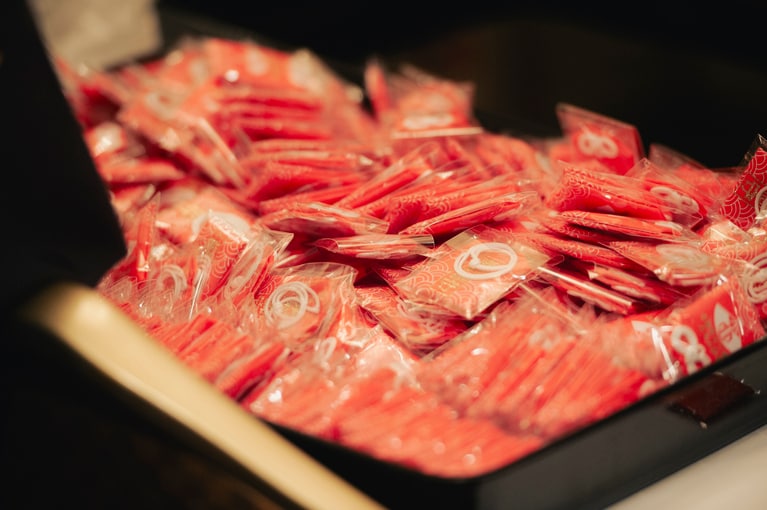 25周年記念「東村御守」。