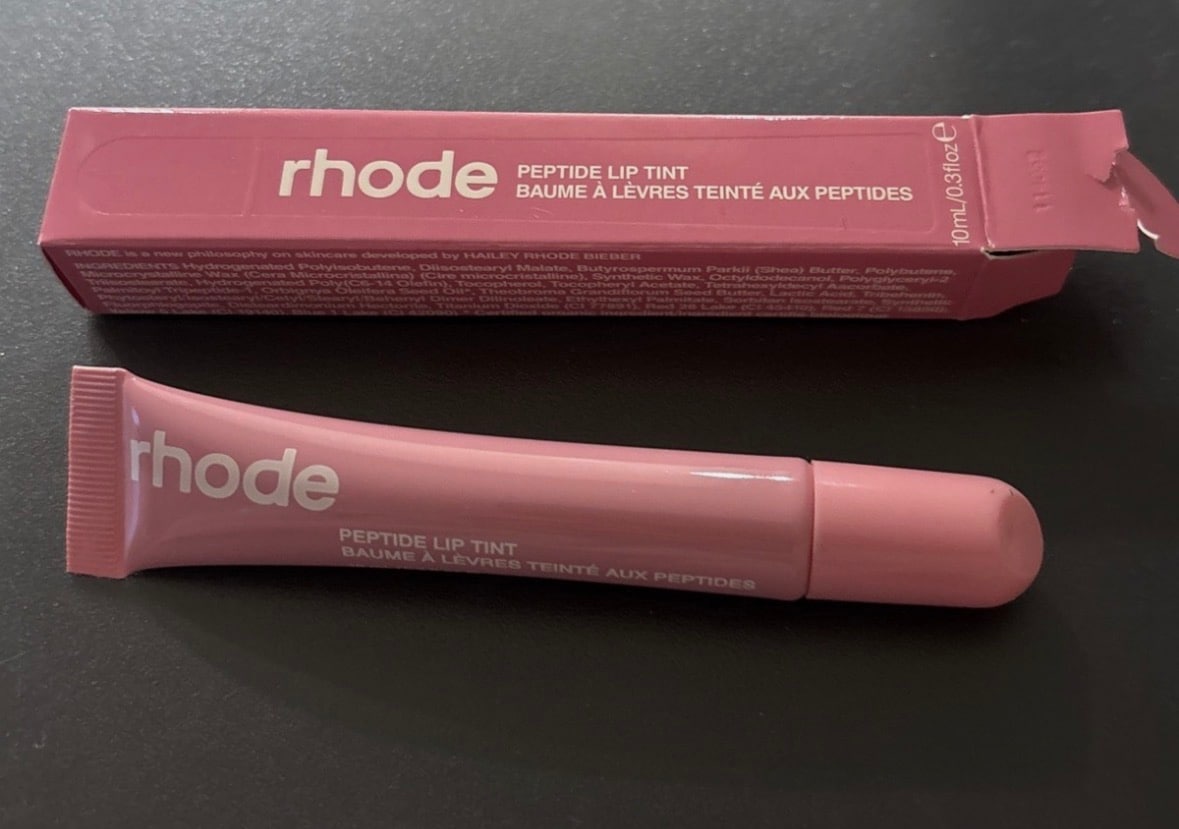 Peptide Lip Treatment 20ドル／rhode（ロード）