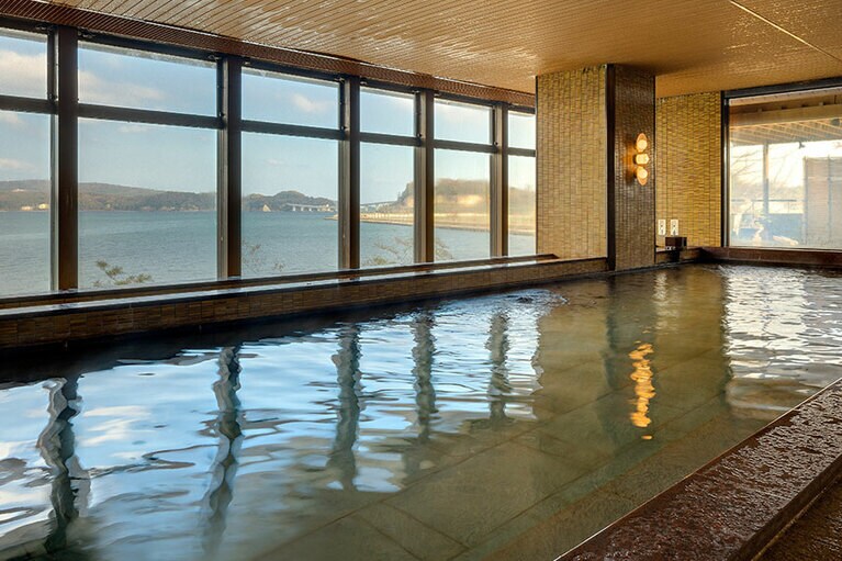 大浴場もオーシャンビュー。とても気持ちいいいです。