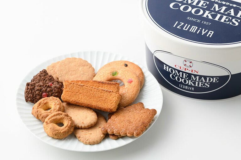 カップインクッキーズ 1,200円(7種類入り)／明治屋