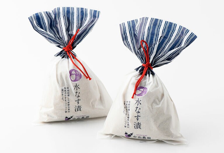 【大阪府】中出農園の特撰！ 泉州水なす漬(和紙袋) 560円(1個400g、直売所お持ち帰り限定価格)。