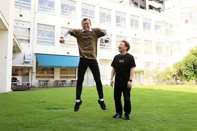 ジョイマンのネタをパラパラ写真で。