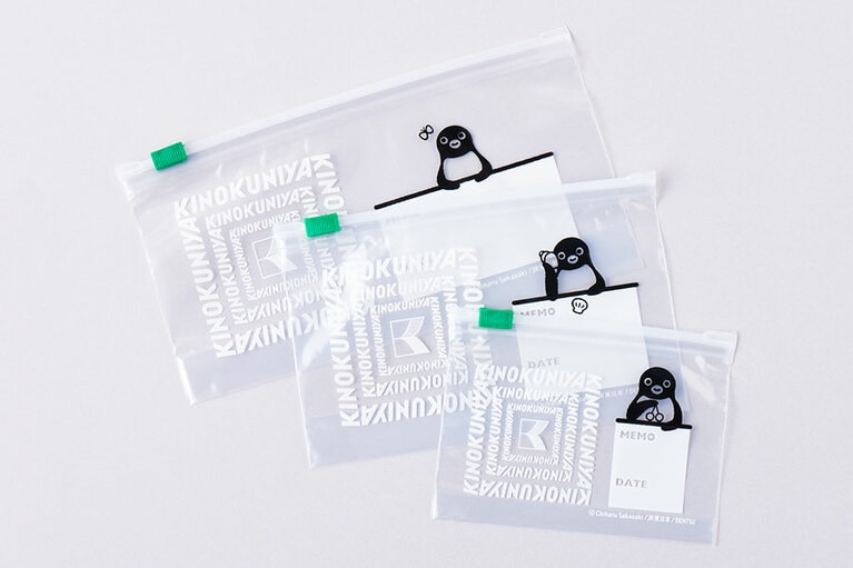 「紀ノ国屋 Suicaのペンギン ジッパーバッグ」M、S、SSサイズ各4枚入り 417円。