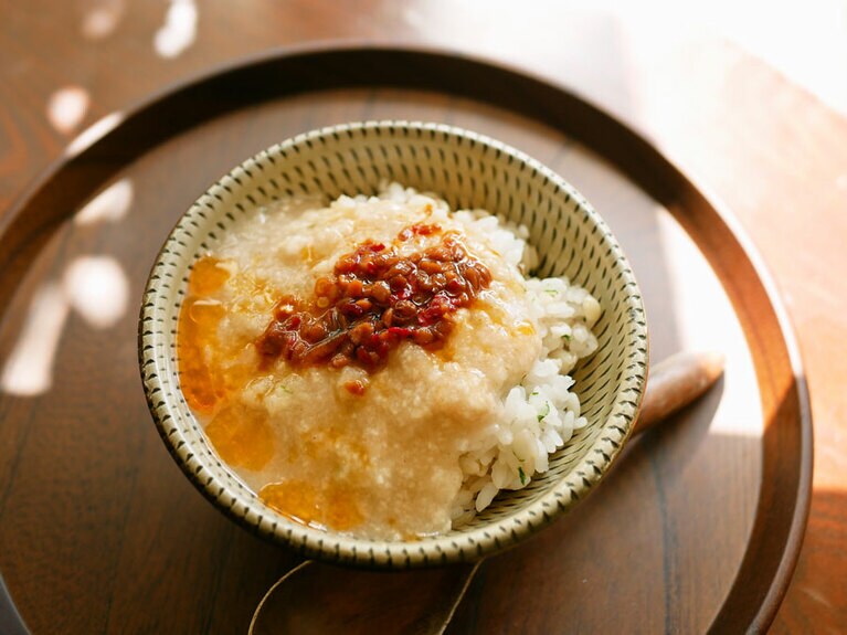 納豆辣油とろろごはん。