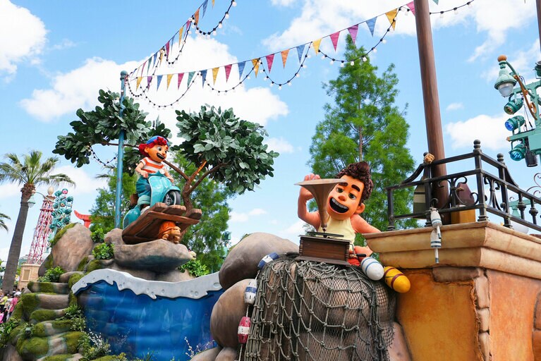 『あの夏のルカ』はパレード初登場。