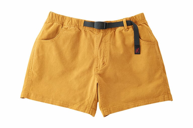 VERY SHORT(ベリーショーツ) Mustard 9,900円。