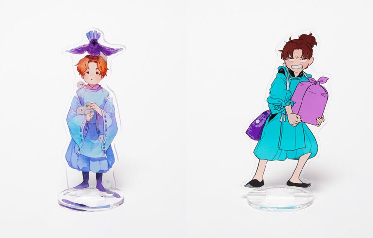 今回のイベントのため制作された公式記念グッズのアクリルスタンド(各1,100円)。