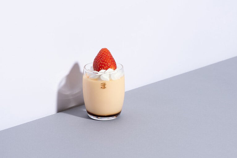 「プリン」594円。