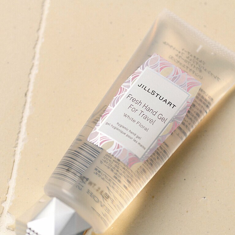 JILL STUART「ジルスチュアート フレッシュハンドジェル フォートラベル ホワイトフローラル」80mL 1,400円／ジルスチュアート ビューティ