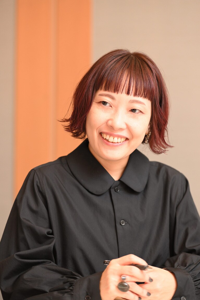 ちはや・あかね　2008『魚神』で小説すばる新人賞。09年同作で泉鏡花文学賞、13年『あとかた』で島清恋愛文学賞、21年『透明な夜の香り』で渡辺淳一文学賞、22年『しろがねの葉』で直木賞を受賞。