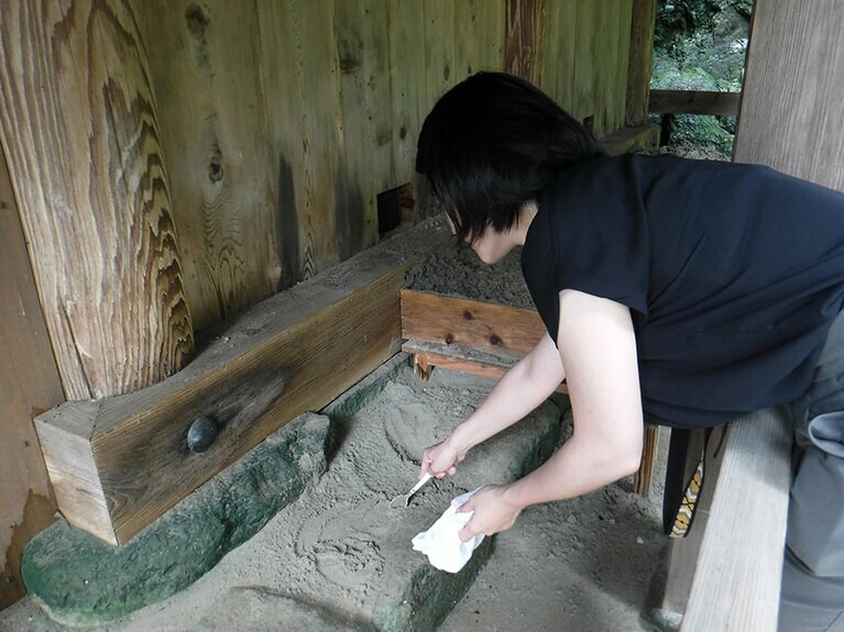 稲佐の浜の砂と交換。持ち帰れば、建物や畑を清め、厄除けに。
